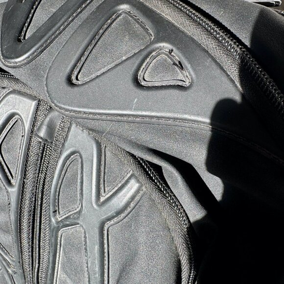 Slappa Velocity Spyder Pro Gamer Backpack | Gear Head Padded Laptop Bag - Picture 16 of 16